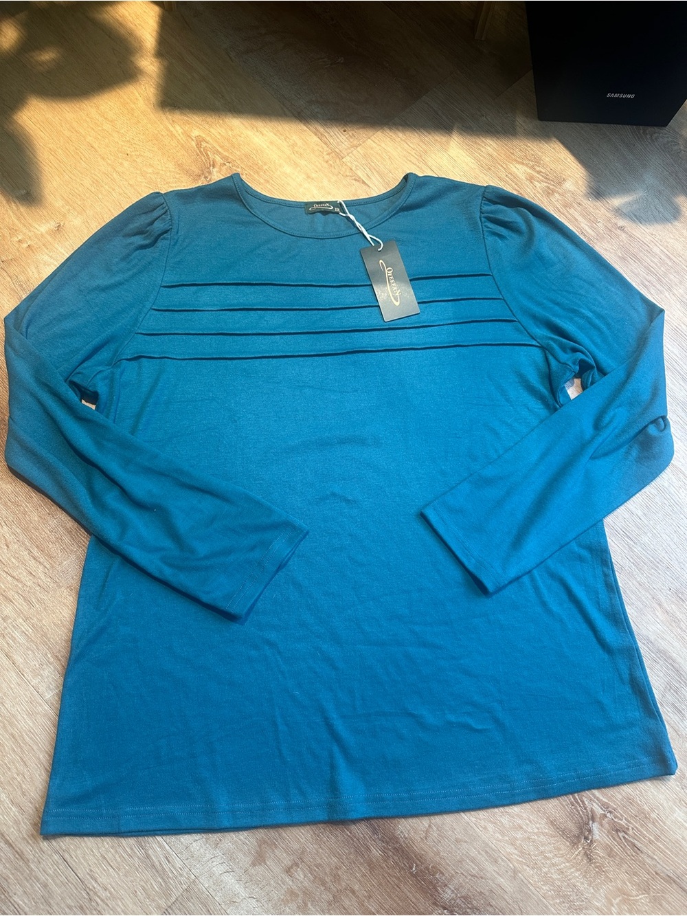 Crew Neck Long-Sleeve Top with Horizontal Pleat Detail - Teal
